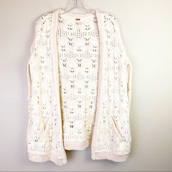 Free People Sweaters - FREE PEOPLE Cream Knit Sleeveless Cardigan Small